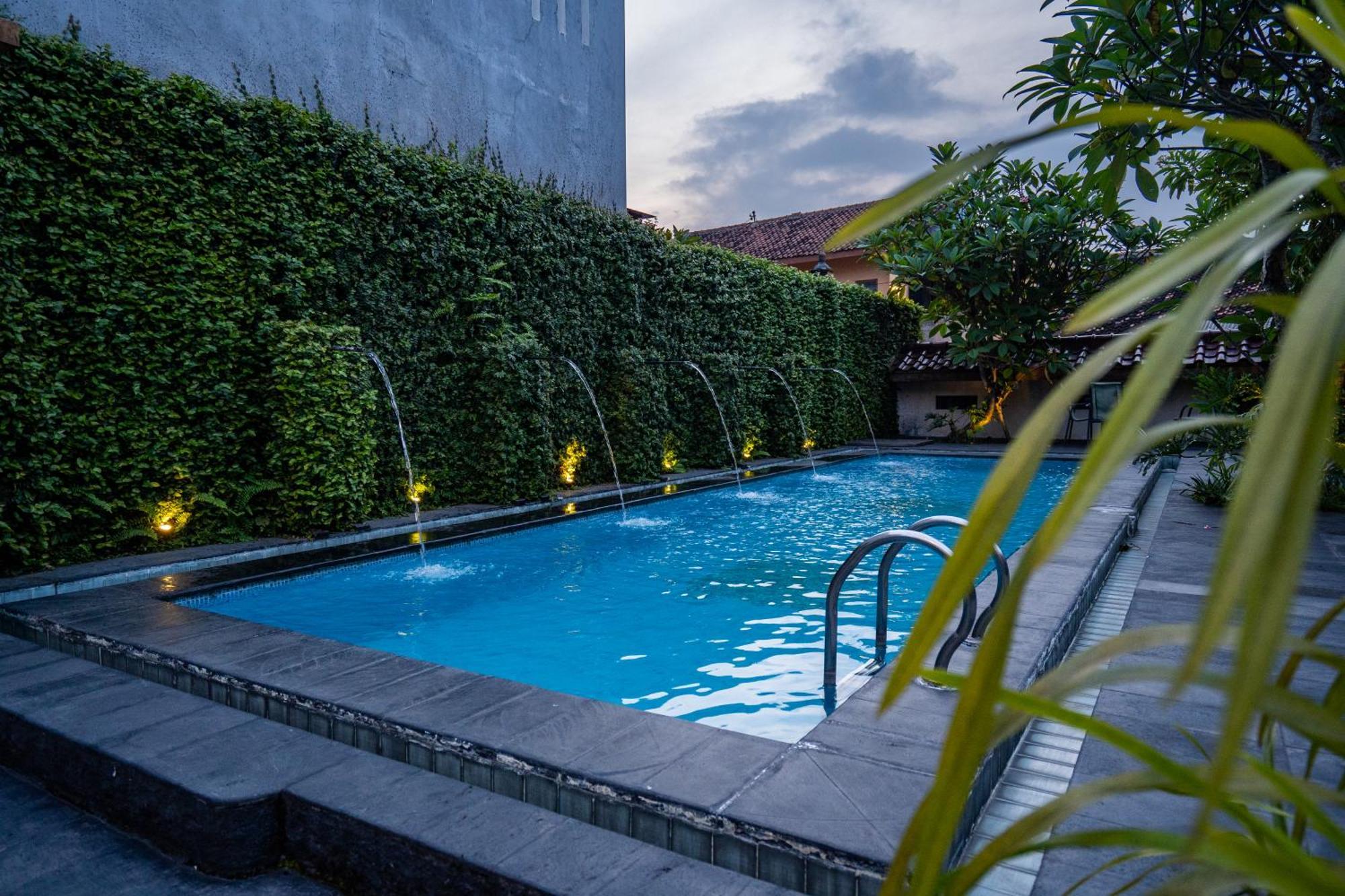 D Ajenk Boutique Guesthouse Kejayan Екстериор снимка