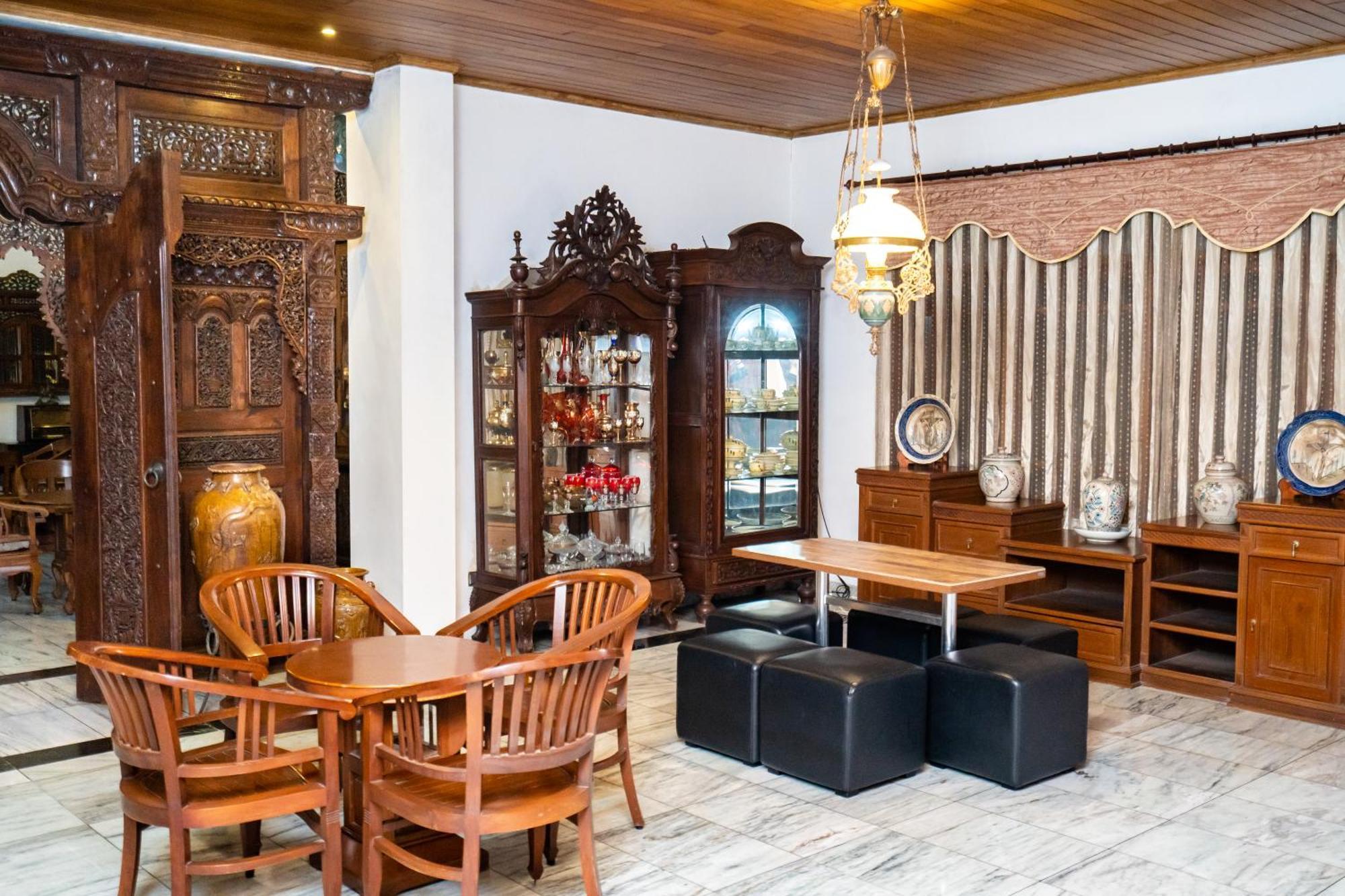 D Ajenk Boutique Guesthouse Kejayan Екстериор снимка