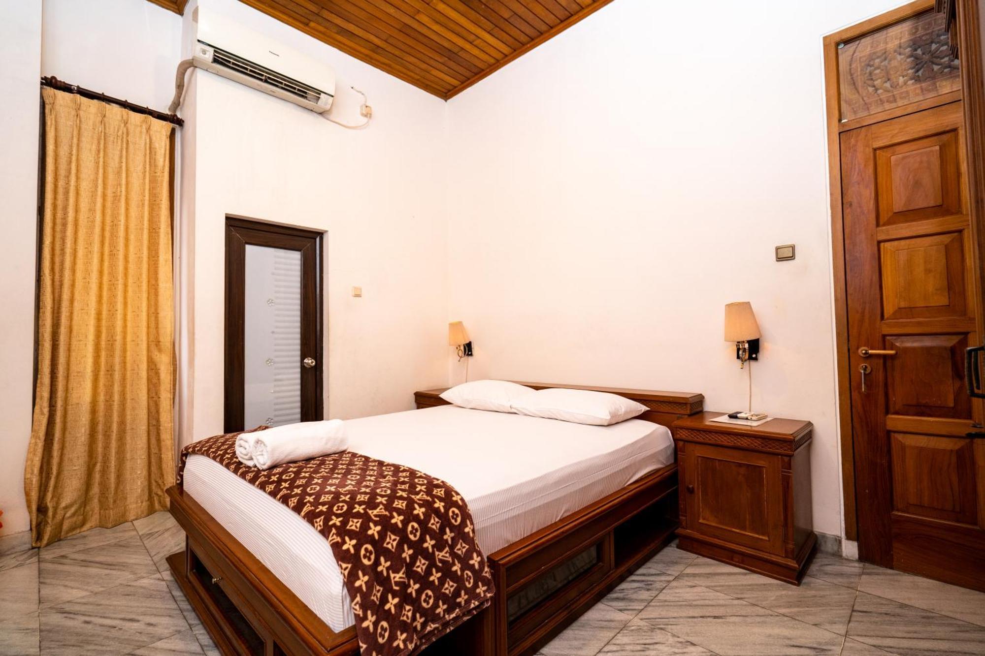 D Ajenk Boutique Guesthouse Kejayan Екстериор снимка