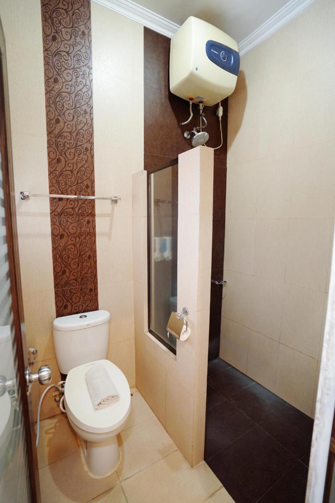 D Ajenk Boutique Guesthouse Kejayan Екстериор снимка