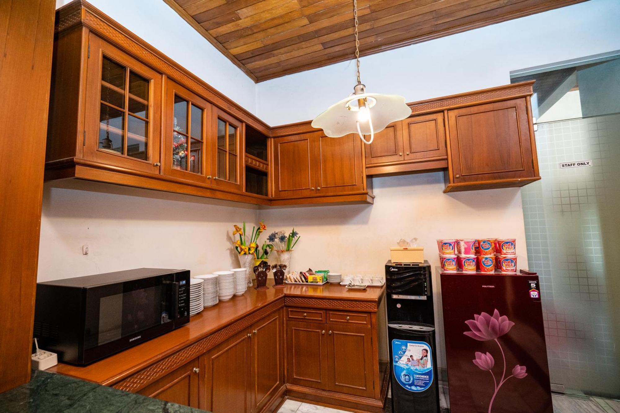 D Ajenk Boutique Guesthouse Kejayan Екстериор снимка
