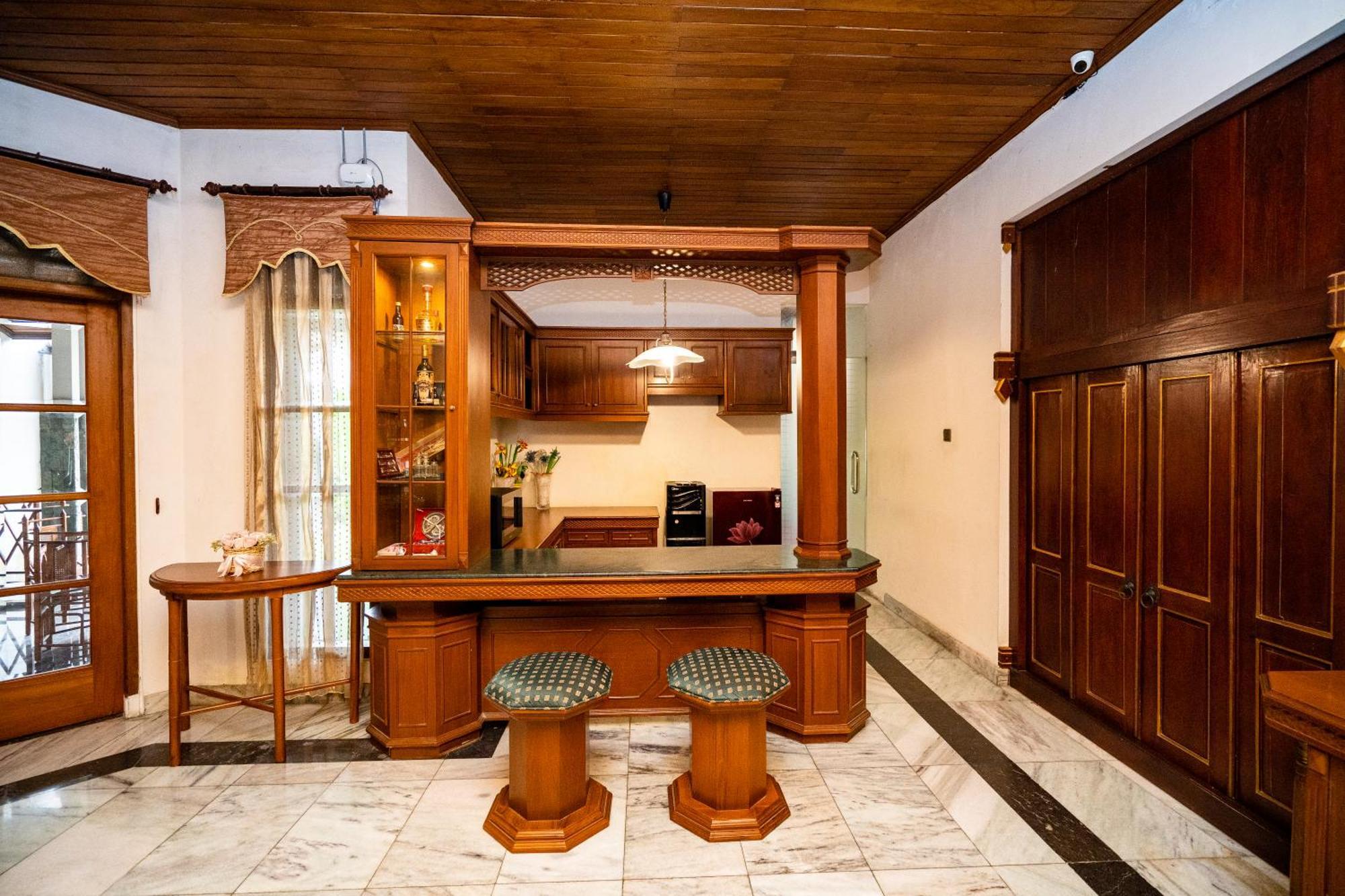 D Ajenk Boutique Guesthouse Kejayan Екстериор снимка